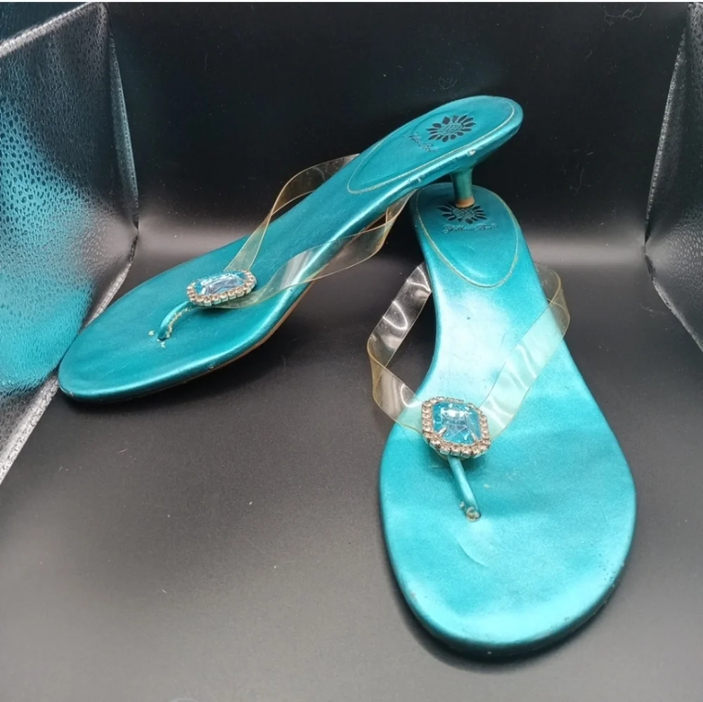 GUC Yellow Box Turquoise Thong Rhinestones 8.5 Sandals!! - Picture 10 of 10